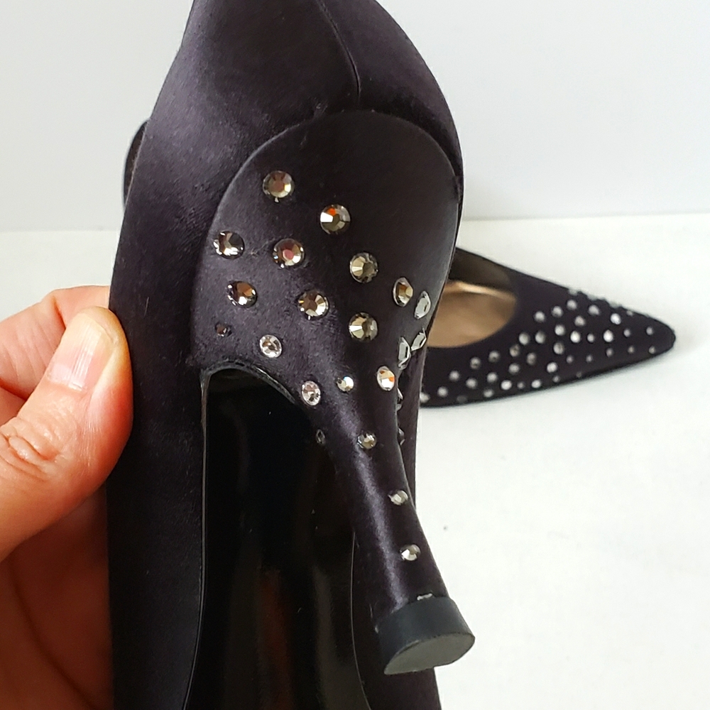 St. John Satin Pointy Toe Heels with Crystals Size 6 - Picture 6 of 13